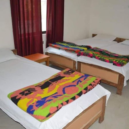Middle Way Home Stay Bodh Gaya Dış mekan fotoğraf